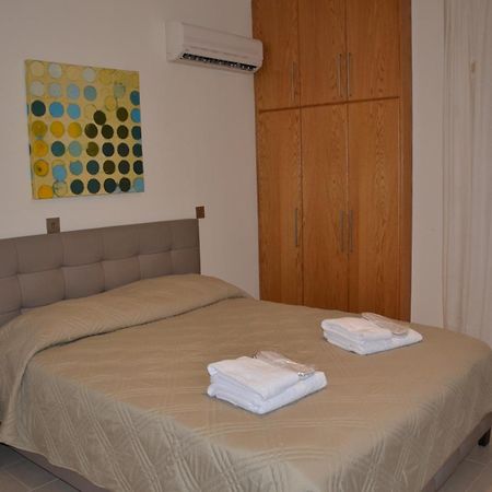 2 Bedroom Apartment, Zygos Centre Block D - By Imh Travel & Tours Пафос Экстерьер фото