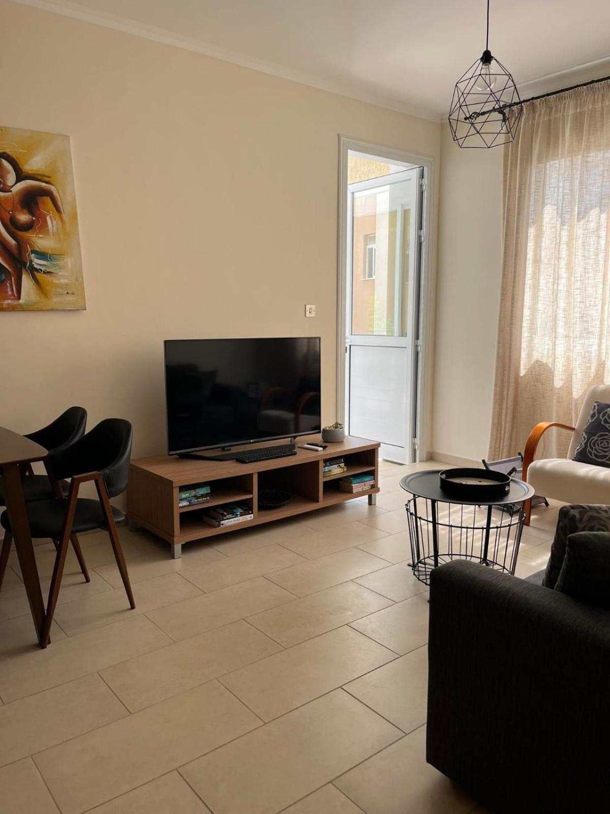 2 Bedroom Apartment, Zygos Centre Block D - By Imh Travel & Tours Пафос Экстерьер фото
