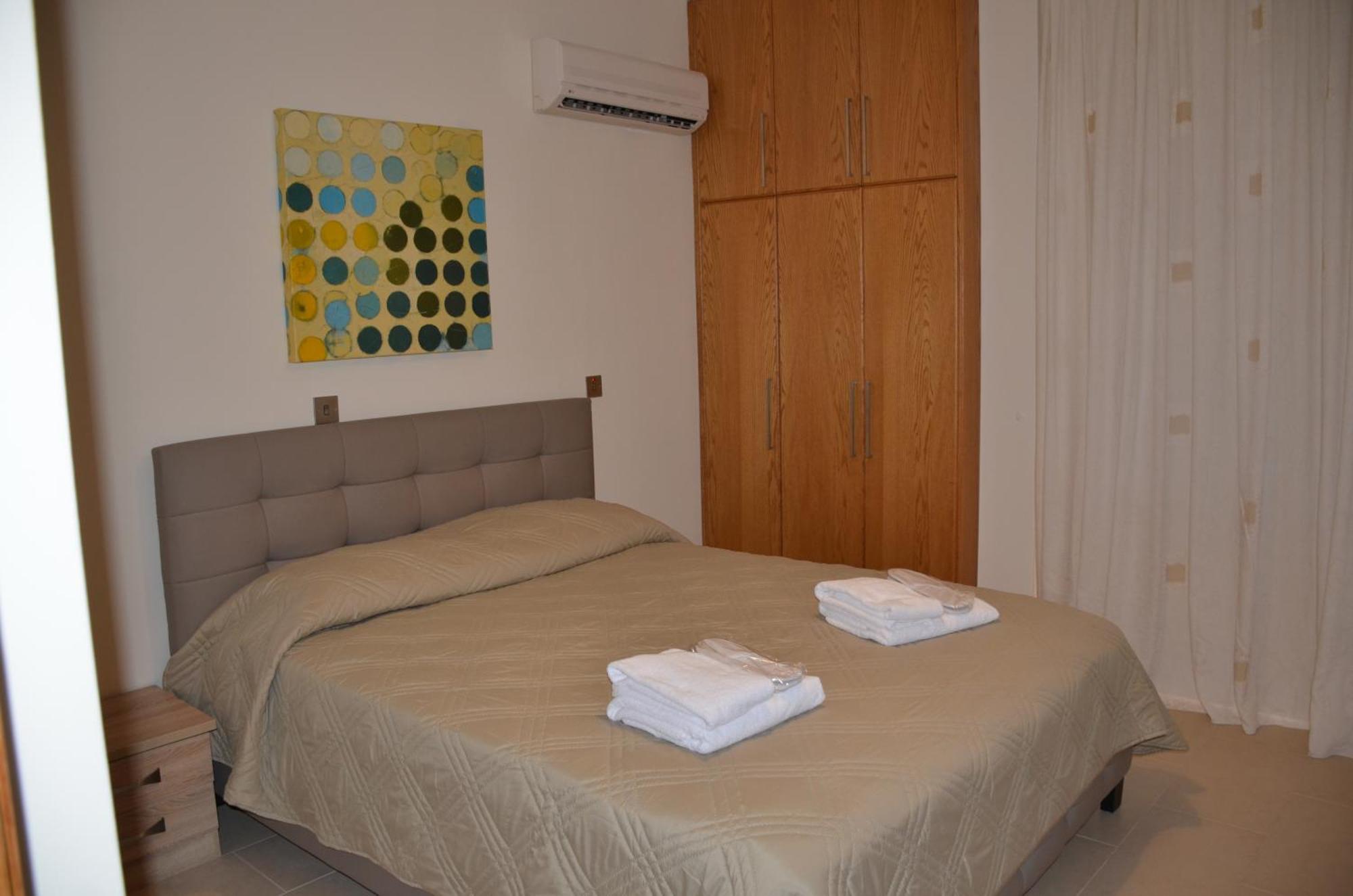 2 Bedroom Apartment, Zygos Centre Block D - By Imh Travel & Tours Пафос Экстерьер фото