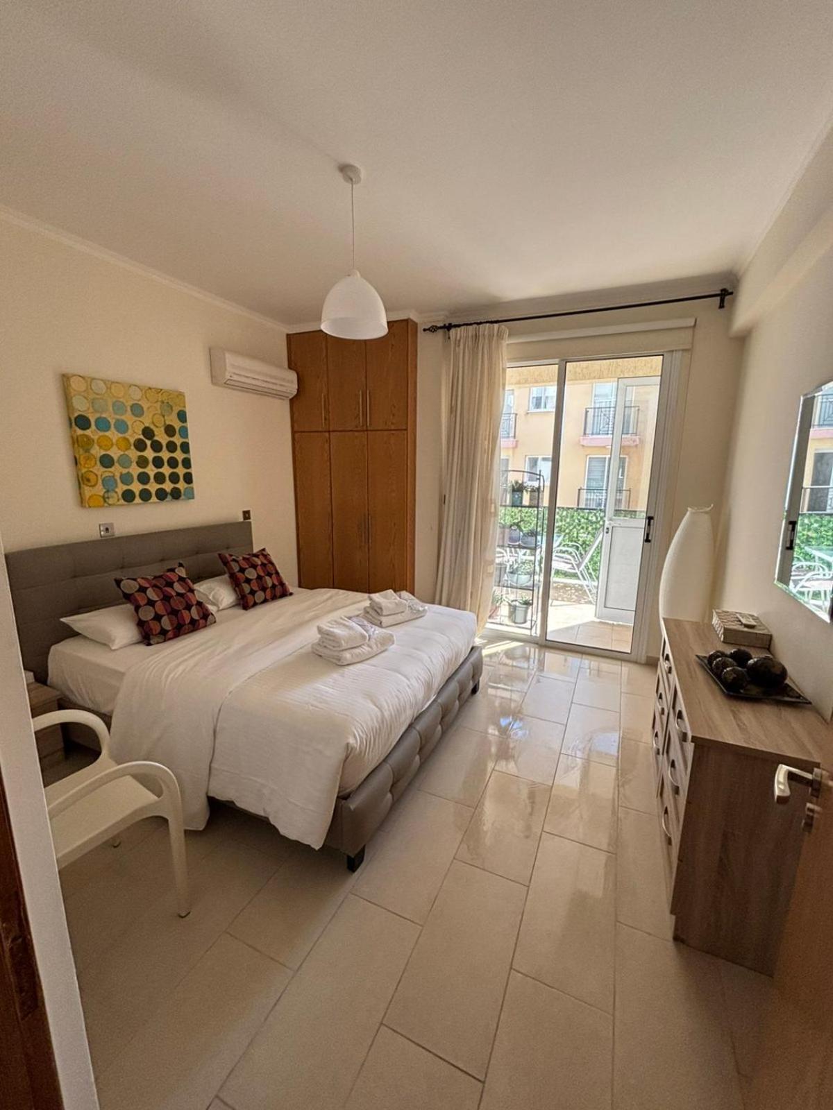 2 Bedroom Apartment, Zygos Centre Block D - By Imh Travel & Tours Пафос Экстерьер фото